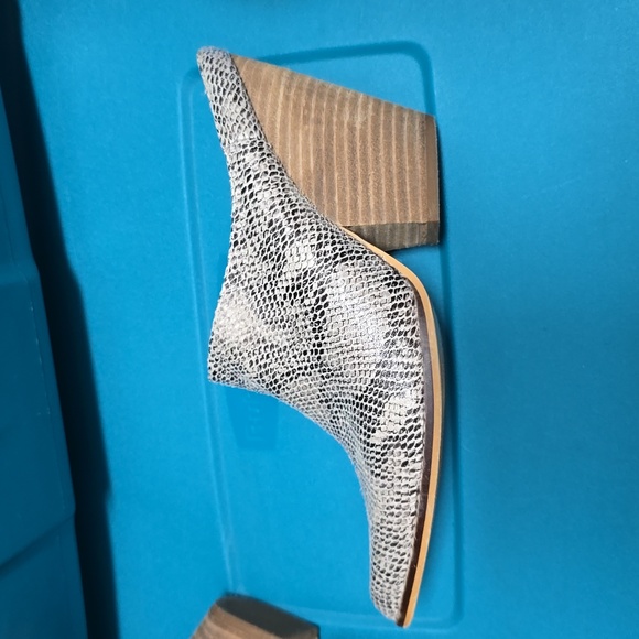 Beast Fashion, faux snakeskin, highheel mules size 9 - Picture 4 of 5